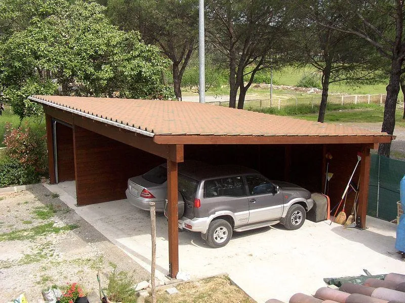 Tettoie in legno per auto