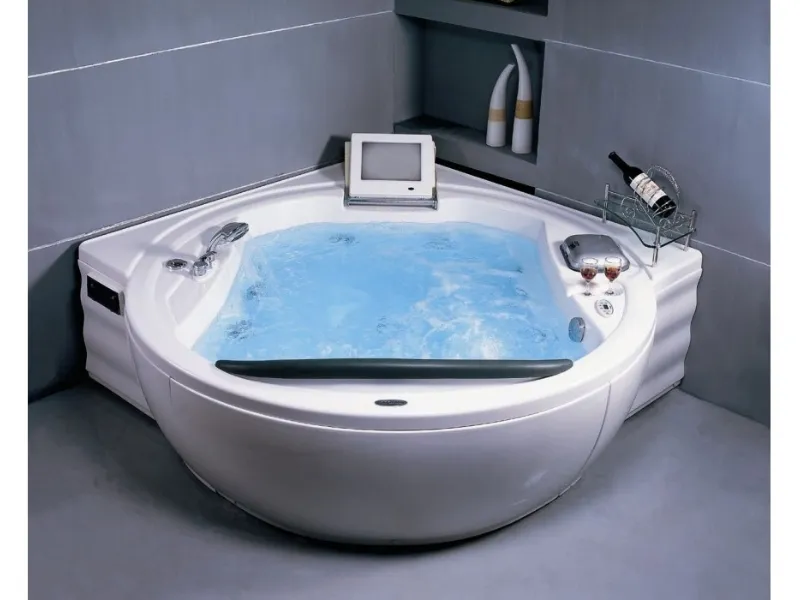 Vasca da bagno idromassaggio