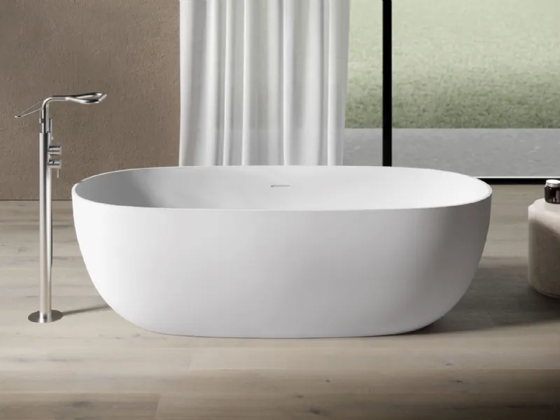 Vasca freestanding: come sceglierla e quanto spazio serve