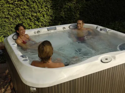 Vasche idromassaggio prezzi Jacuzzi