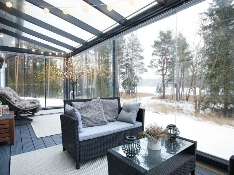 Veranda con copertura trasparente